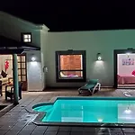 Bol-can Con Piscina Privada * פלאיה בלנקה