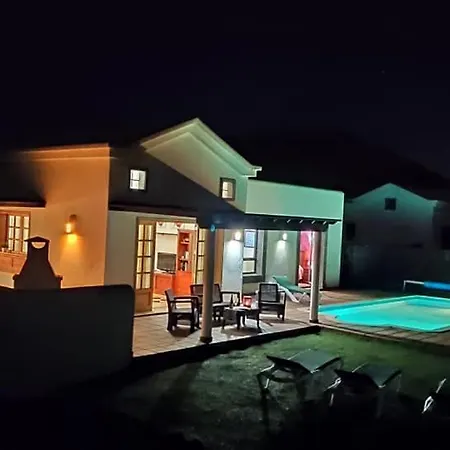 Bol-can Con Piscina Privada וילה פלאיה בלנקה